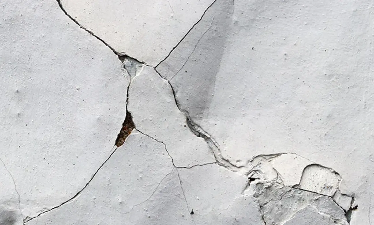 San Diego CA drywall crack repair